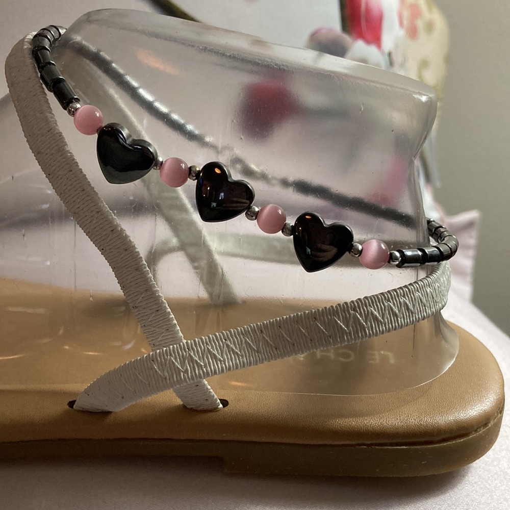 NWOT - Triple Heart Black Hematite & Pink Beaded Wider Ankle Bracelet
